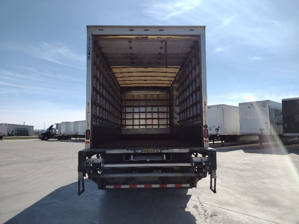 Medium Duty Box Truck-Light and Medium Duty Trucks-International-2020-MV607-Saginaw-MI-152,407\n\t\tmiles-$ 43,250 - Image 8