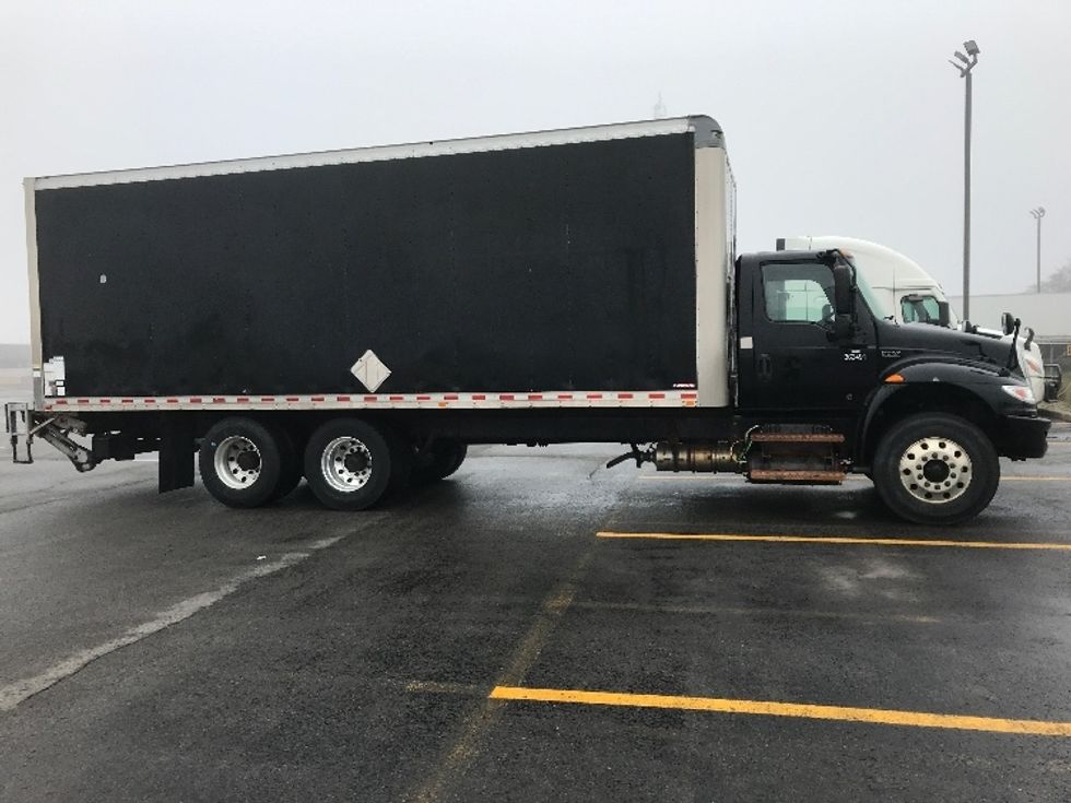 Medium Duty Box Truck-Light and Medium Duty Trucks-International-2020-MV607-Saint Laurent-PQ-146,231\n\t\tkm-$ 90,250 - Image 15