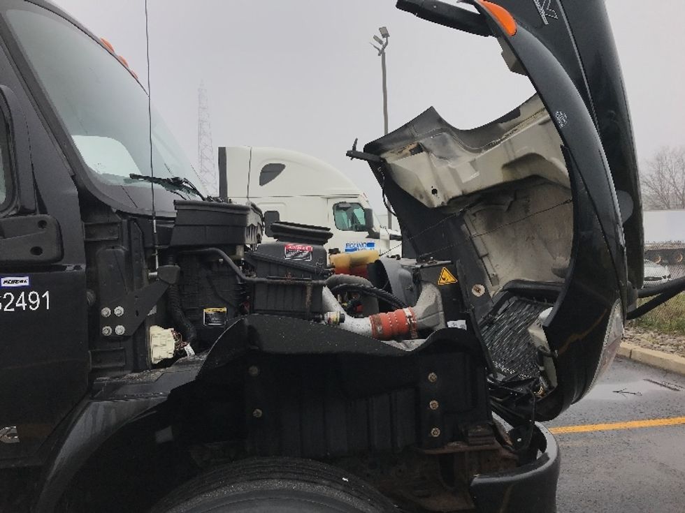 Medium Duty Box Truck-Light and Medium Duty Trucks-International-2020-MV607-Saint Laurent-PQ-146,231\n\t\tkm-$ 90,250 - Image 22