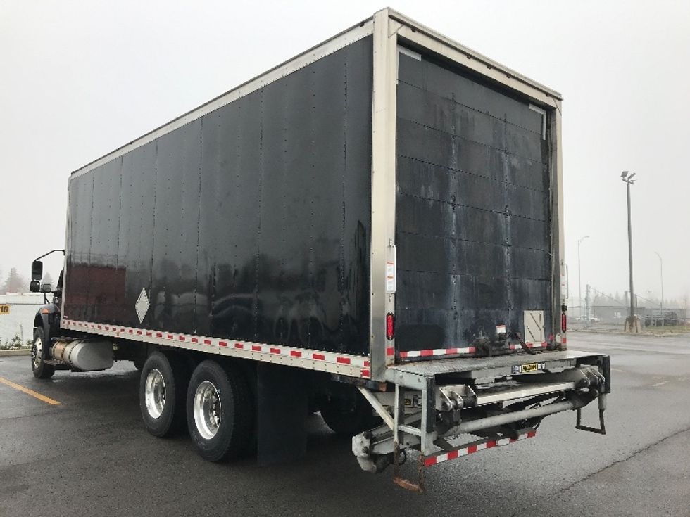 Medium Duty Box Truck-Light and Medium Duty Trucks-International-2020-MV607-Saint Laurent-PQ-146,231\n\t\tkm-$ 90,250 - Image 6