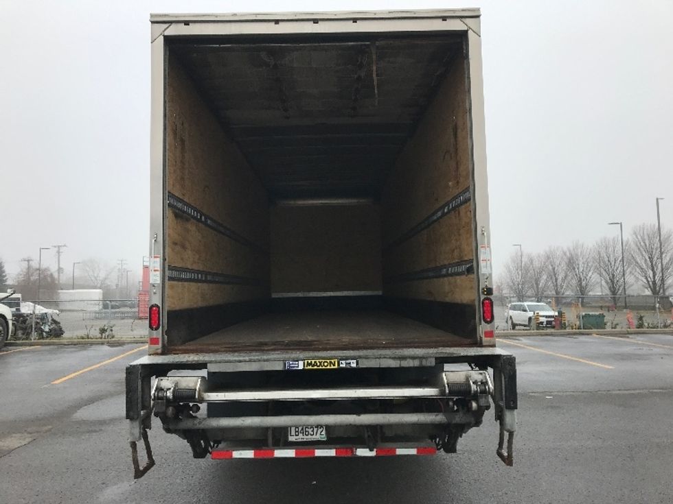 Medium Duty Box Truck-Light and Medium Duty Trucks-International-2020-MV607-Saint Laurent-PQ-146,231\n\t\tkm-$ 90,250 - Image 8