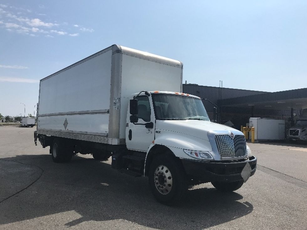 Medium Duty Box Truck-Light and Medium Duty Trucks-International-2020-MV607-Saint Laurent-PQ-210,015\n\t\tkm-$ 65,250 - Image 1