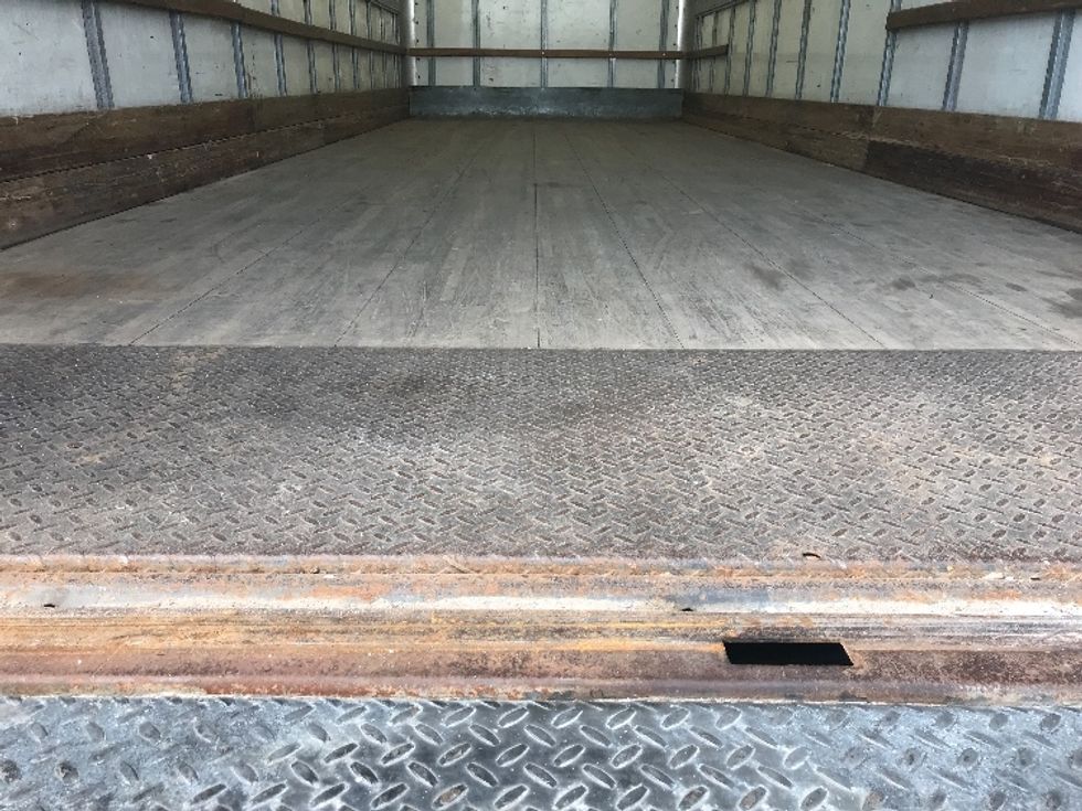 Medium Duty Box Truck-Light and Medium Duty Trucks-International-2020-MV607-Saint Laurent-PQ-210,015\n\t\tkm-$ 65,250 - Image 10