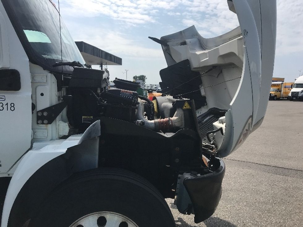 Medium Duty Box Truck-Light and Medium Duty Trucks-International-2020-MV607-Saint Laurent-PQ-210,015\n\t\tkm-$ 65,250 - Image 23