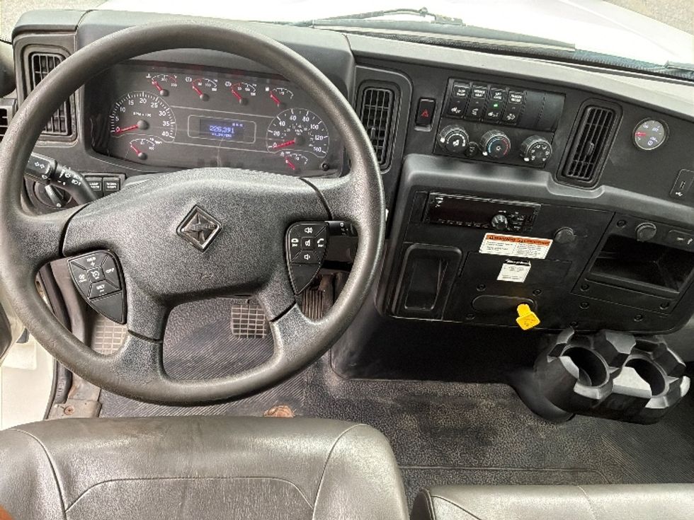 Medium Duty Box Truck-Light and Medium Duty Trucks-International-2020-MV607-Saint Laurent-PQ-226,394\n\t\tkm-$ 56,750 - Image 19