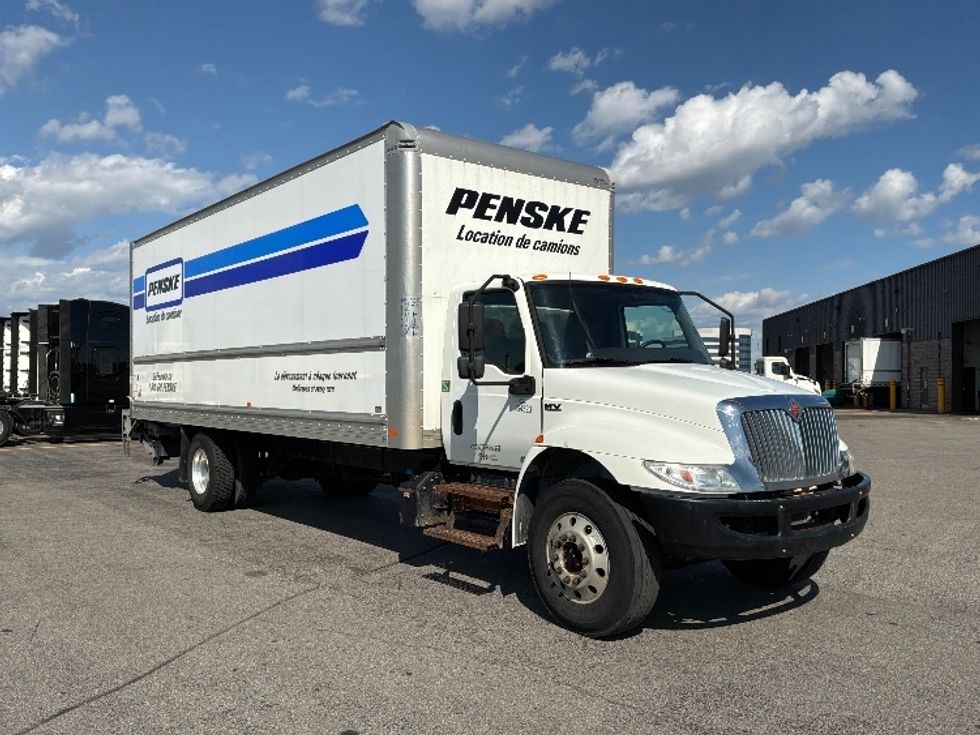 Medium Duty Box Truck-Light and Medium Duty Trucks-International-2020-MV607-Saint Laurent-PQ-235,565\n\t\tkm-$ 55,750 - Image 1