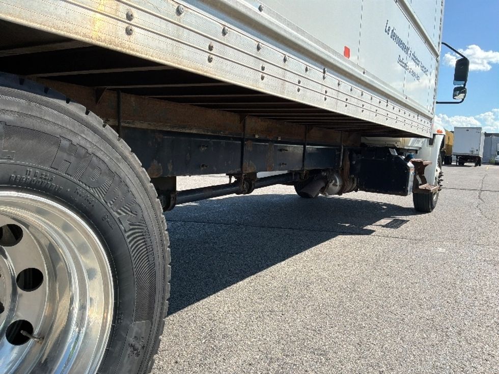 Medium Duty Box Truck-Light and Medium Duty Trucks-International-2020-MV607-Saint Laurent-PQ-235,565\n\t\tkm-$ 55,750 - Image 14