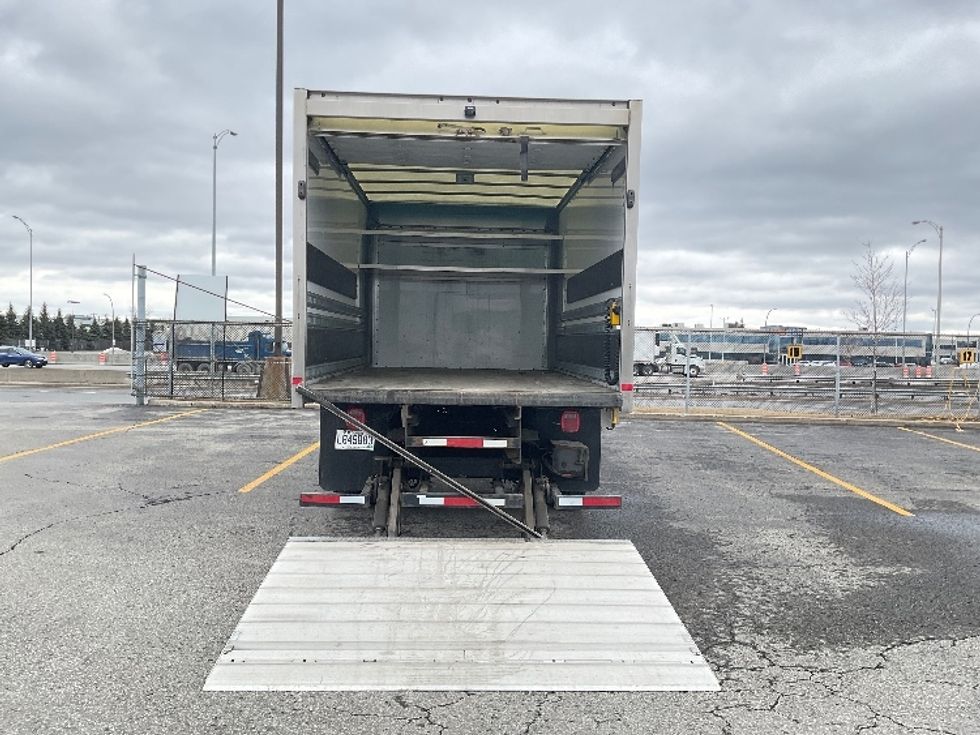 Medium Duty Box Truck-Light and Medium Duty Trucks-International-2020-MV607-Saint Laurent-PQ-24,773\n\t\tkm-$ 79,250 - Image 9