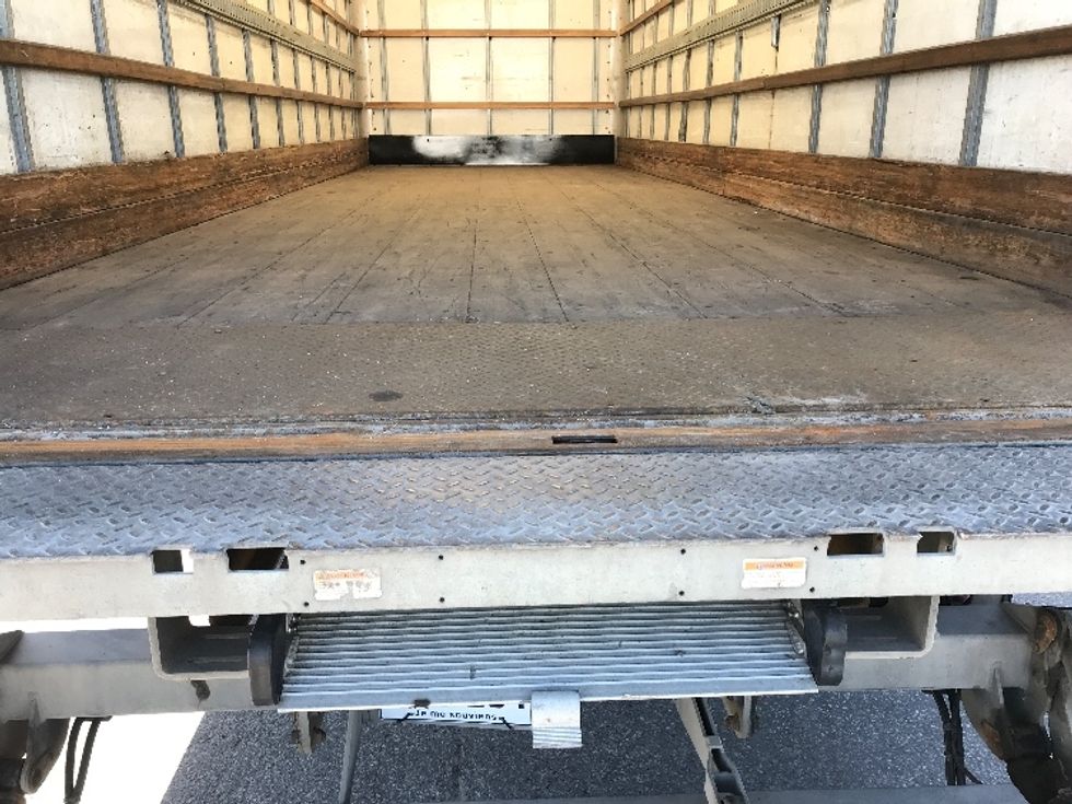Medium Duty Box Truck-Light and Medium Duty Trucks-International-2020-MV607-Saint Laurent-PQ-251,890\n\t\tkm-$ 55,250 - Image 10