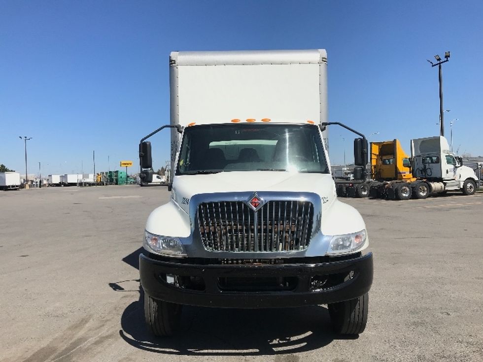 Medium Duty Box Truck-Light and Medium Duty Trucks-International-2020-MV607-Saint Laurent-PQ-251,890\n\t\tkm-$ 55,250 - Image 2