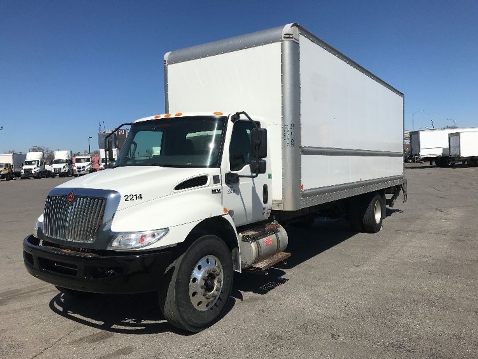Medium Duty Box Truck-Light and Medium Duty Trucks-International-2020-MV607-Saint Laurent-PQ-251,890\n\t\tkm-$ 55,250 - Image 3