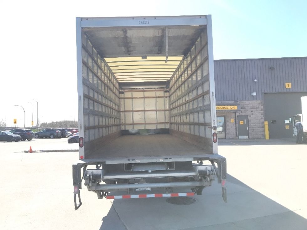 Medium Duty Box Truck-Light and Medium Duty Trucks-International-2020-MV607-Saint Laurent-PQ-251,890\n\t\tkm-$ 55,250 - Image 8