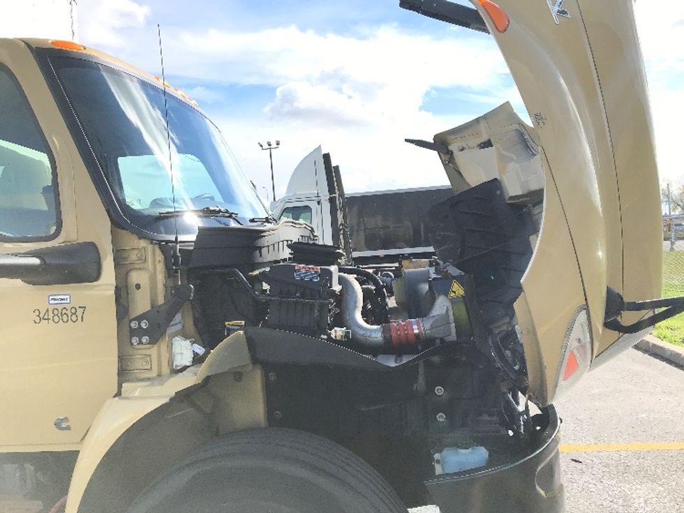 Medium Duty Box Truck-Light and Medium Duty Trucks-International-2020-MV607-Saint Laurent-PQ-272,528\n\t\tkm-$ 55,500 - Image 23