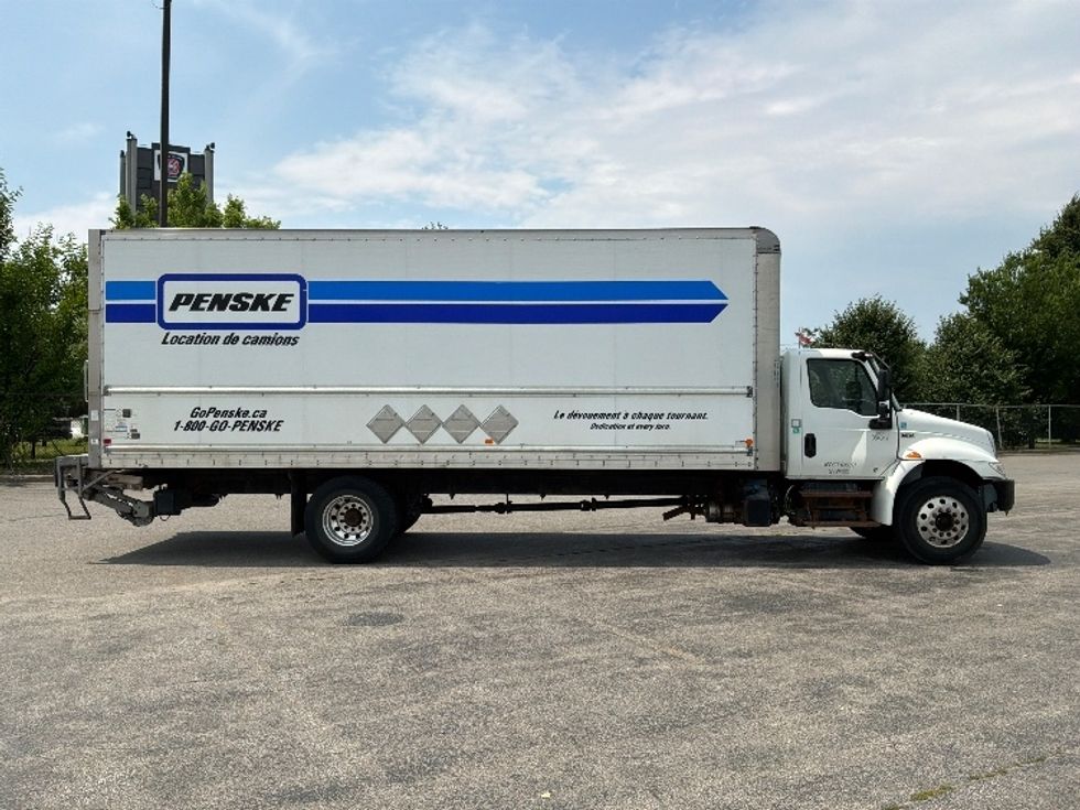 Medium Duty Box Truck-Light and Medium Duty Trucks-International-2020-MV607-Saint Laurent-PQ-281,463\n\t\tkm-$ 50,250 - Image 15