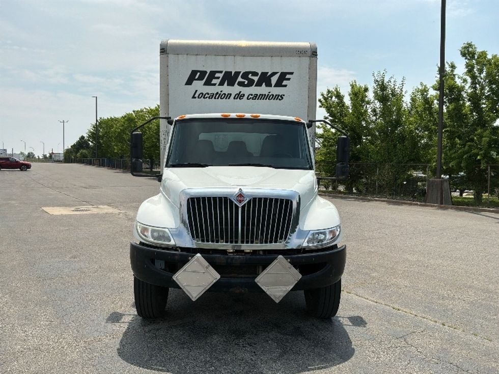 Medium Duty Box Truck-Light and Medium Duty Trucks-International-2020-MV607-Saint Laurent-PQ-281,463\n\t\tkm-$ 50,250 - Image 2