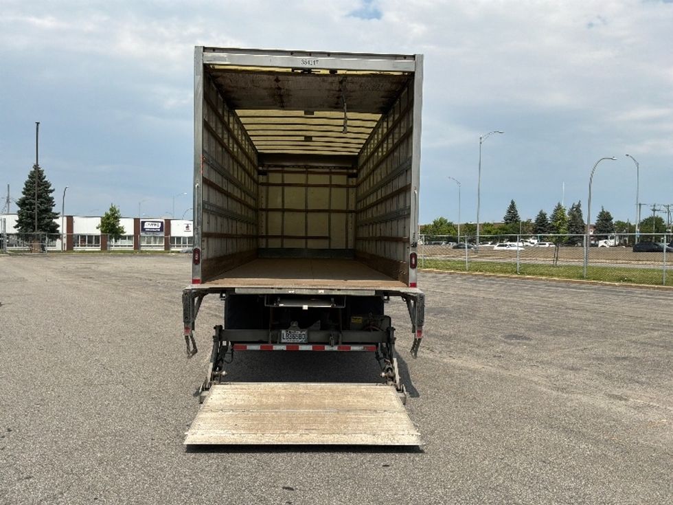 Medium Duty Box Truck-Light and Medium Duty Trucks-International-2020-MV607-Saint Laurent-PQ-281,463\n\t\tkm-$ 50,250 - Image 9