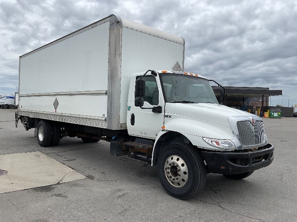 Medium Duty Box Truck-Light and Medium Duty Trucks-International-2020-MV607-Saint Laurent-PQ-293,928\n\t\tkm-$ 54,750 - Image 1