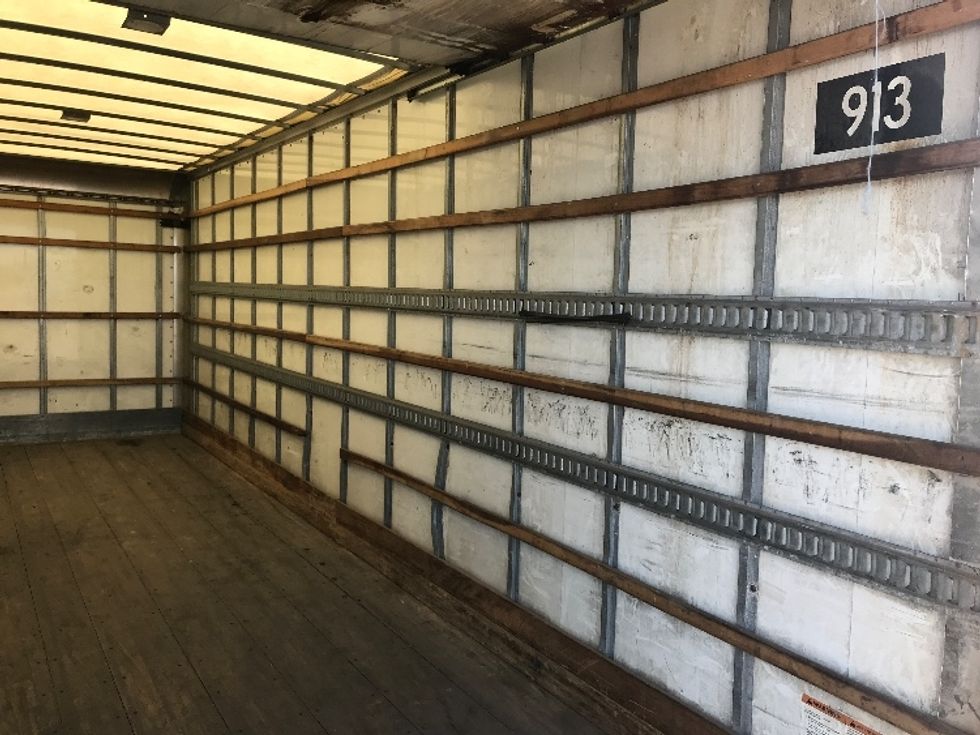Medium Duty Box Truck-Light and Medium Duty Trucks-International-2020-MV607-Saint Laurent-PQ-293,928\n\t\tkm-$ 54,750 - Image 12