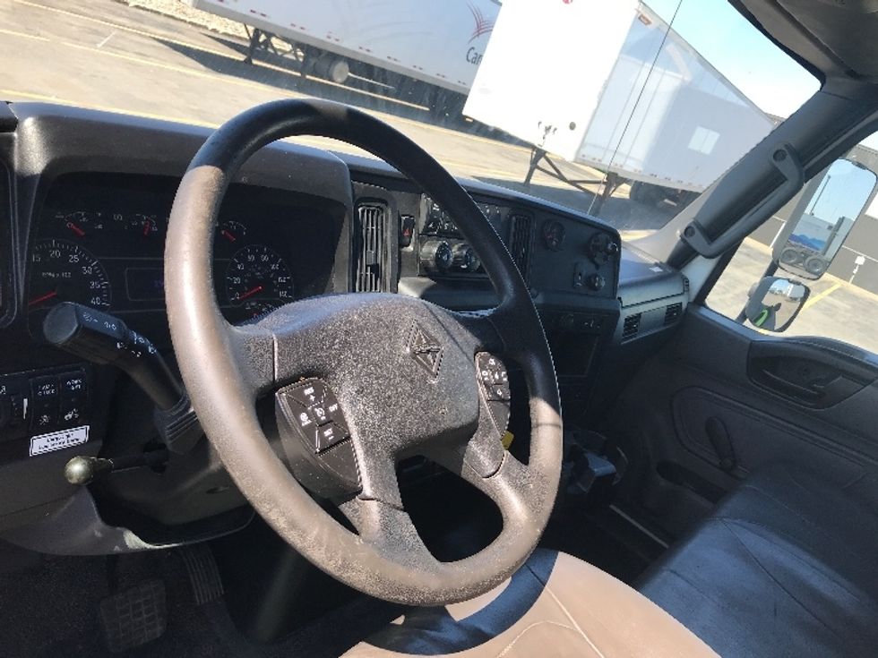 Medium Duty Box Truck-Light and Medium Duty Trucks-International-2020-MV607-Saint Laurent-PQ-293,928\n\t\tkm-$ 54,750 - Image 17