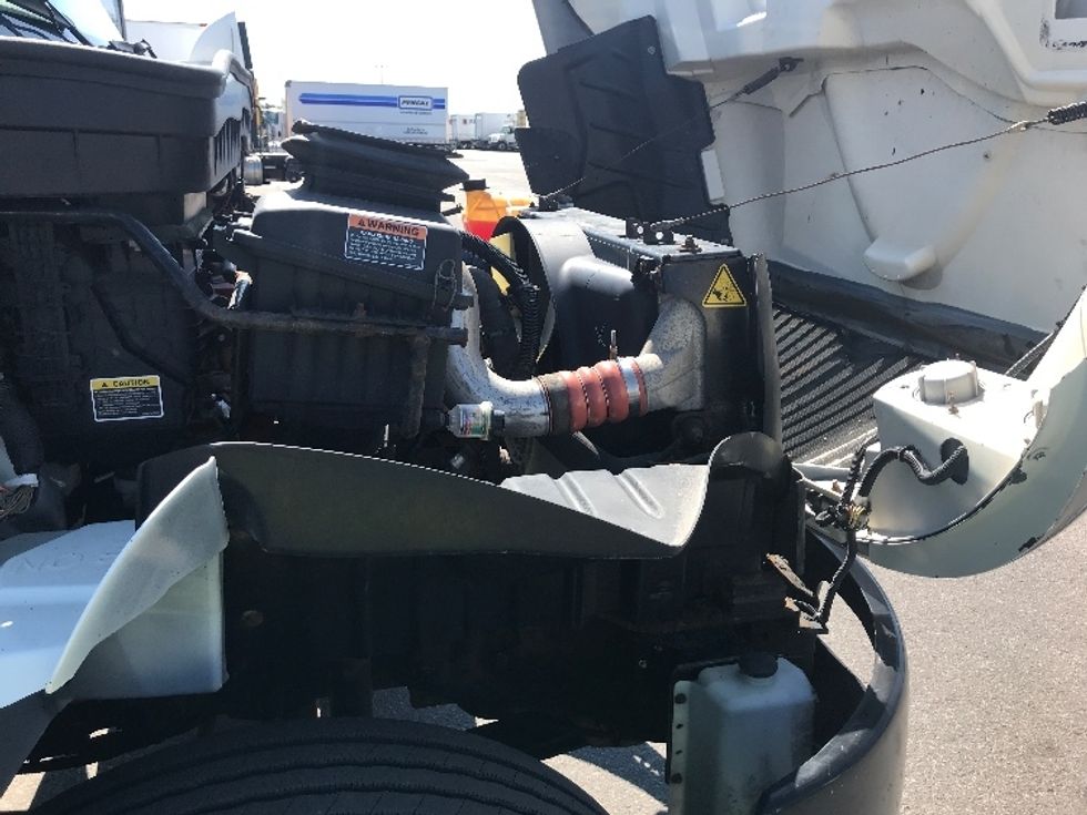 Medium Duty Box Truck-Light and Medium Duty Trucks-International-2020-MV607-Saint Laurent-PQ-293,928\n\t\tkm-$ 54,750 - Image 23