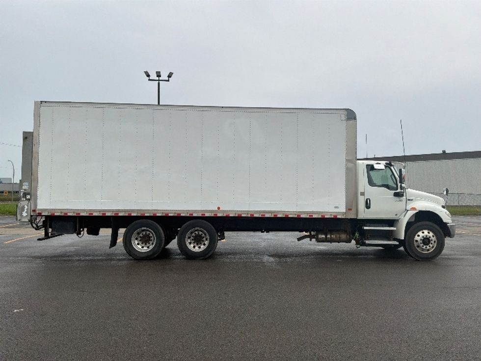 Medium Duty Box Truck-Light and Medium Duty Trucks-International-2020-MV607-Saint Laurent-PQ-405,885\n\t\tkm-$ 60,500 - Image 15