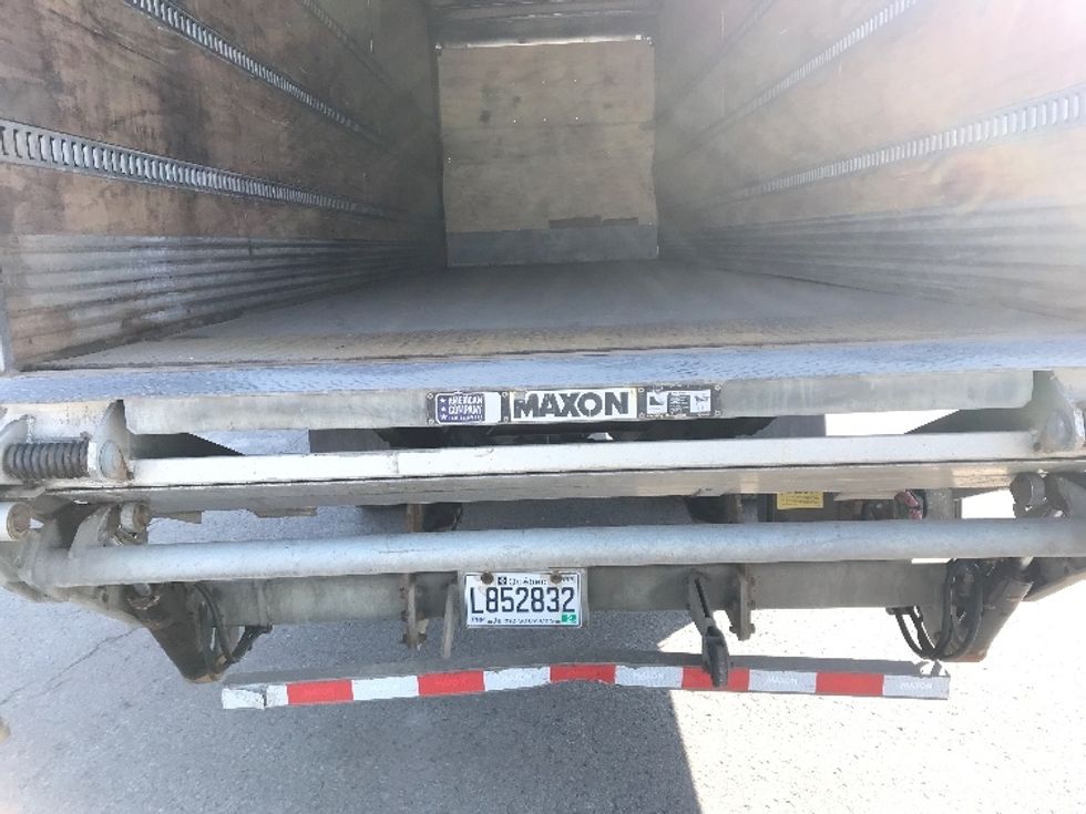 Medium Duty Box Truck-Light and Medium Duty Trucks-International-2020-MV607-Saint Laurent-PQ-420,756\n\t\tkm-$ 36,750 - Image 10