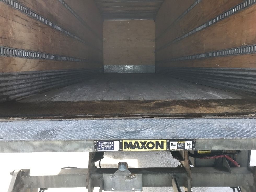 Medium Duty Box Truck-Light and Medium Duty Trucks-International-2020-MV607-Saint Laurent-PQ-435,461\n\t\tkm-$ 35,000 - Image 10