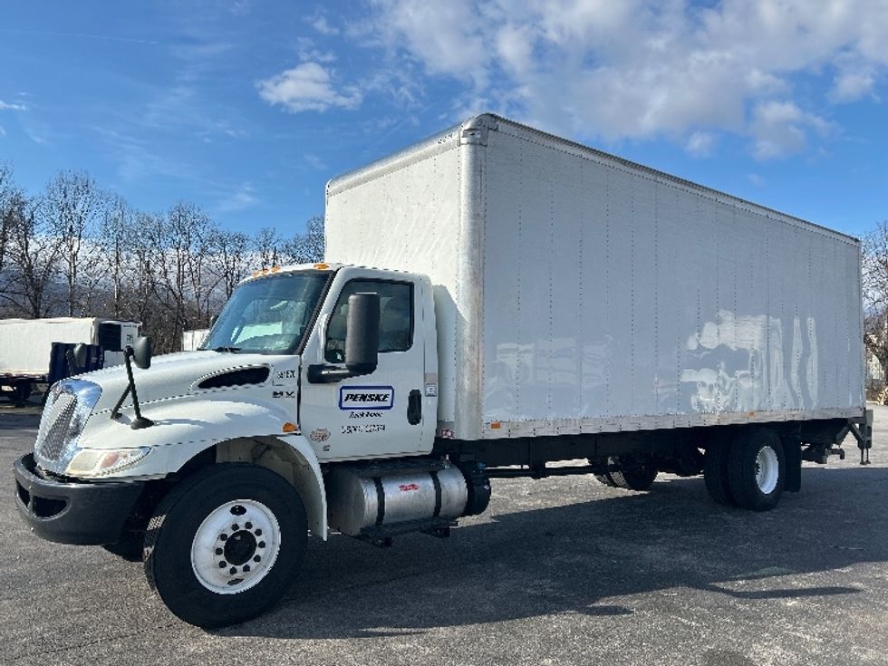 Medium Duty Box Truck-Light and Medium Duty Trucks-International-2020-MV607-Salem-VA-132,914\n\t\tmiles-$ 54,750 - Image 3
