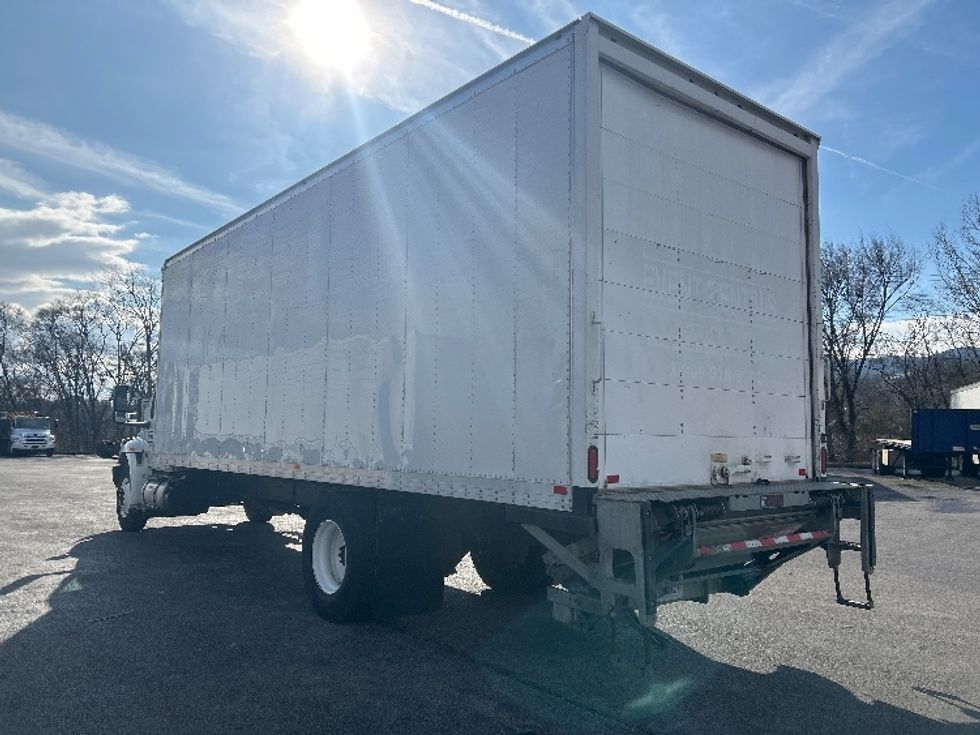 Medium Duty Box Truck-Light and Medium Duty Trucks-International-2020-MV607-Salem-VA-132,914\n\t\tmiles-$ 54,750 - Image 6