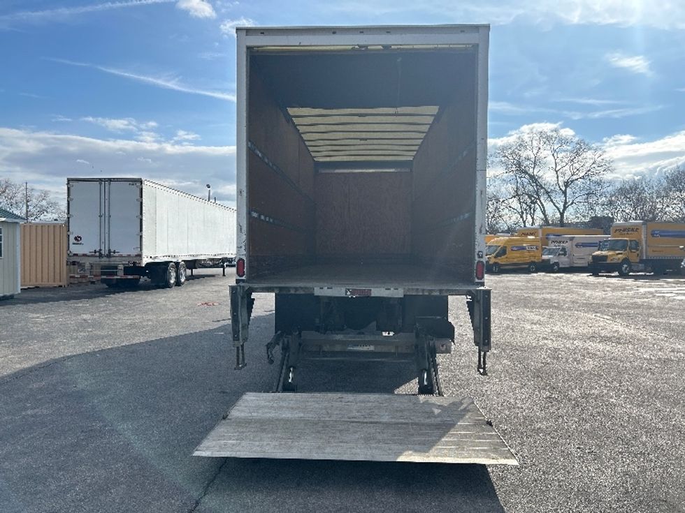 Medium Duty Box Truck-Light and Medium Duty Trucks-International-2020-MV607-Salem-VA-132,914\n\t\tmiles-$ 54,750 - Image 9