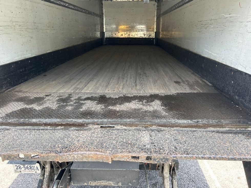 Medium Duty Box Truck-Light and Medium Duty Trucks-International-2020-MV607-Salem-VA-141,845\n\t\tmiles-$ 57,250 - Image 10