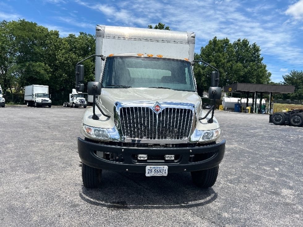 Medium Duty Box Truck-Light and Medium Duty Trucks-International-2020-MV607-Salem-VA-141,845\n\t\tmiles-$ 57,250 - Image 2