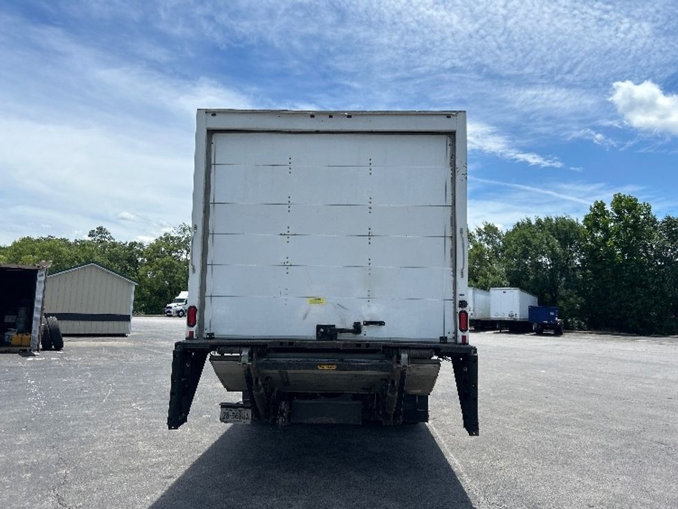 Medium Duty Box Truck-Light and Medium Duty Trucks-International-2020-MV607-Salem-VA-141,845\n\t\tmiles-$ 57,250 - Image 7