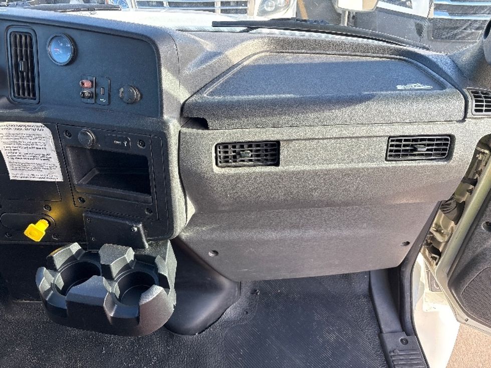 Medium Duty Box Truck-Light and Medium Duty Trucks-International-2020-MV607-Salt Lake City-UT-140,824\n\t\tmiles-$ 56,750 - Image 21