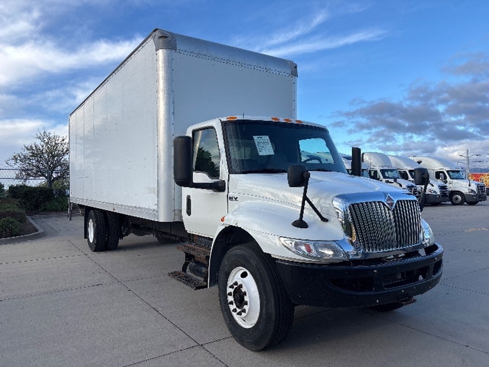 Medium Duty Box Truck-Light and Medium Duty Trucks-International-2020-MV607-Salt Lake City-UT-141,280\n\t\tmiles-$ 56,750 - Image 1