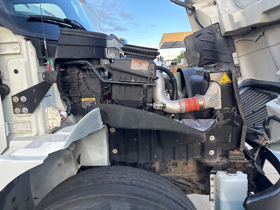 Medium Duty Box Truck-Light and Medium Duty Trucks-International-2020-MV607-Salt Lake City-UT-141,280\n\t\tmiles-$ 56,750 - Image 23