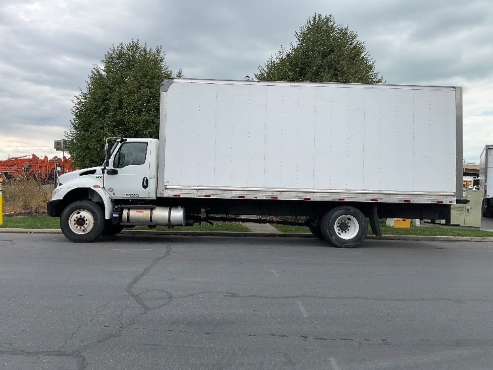 Medium Duty Box Truck-Light and Medium Duty Trucks-International-2020-MV607-Salt Lake City-UT-141,365\n\t\tmiles-$ 51,250 - Image 4