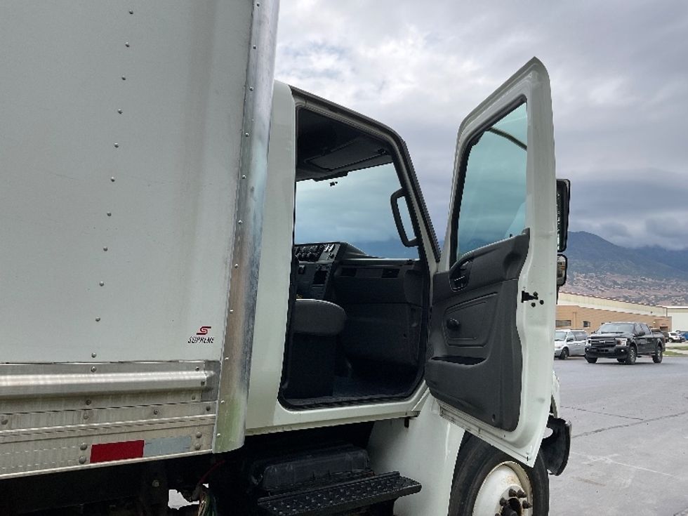 Medium Duty Box Truck-Light and Medium Duty Trucks-International-2020-MV607-Salt Lake City-UT-141,365\n\t\tmiles-$ 51,250 - Image 20