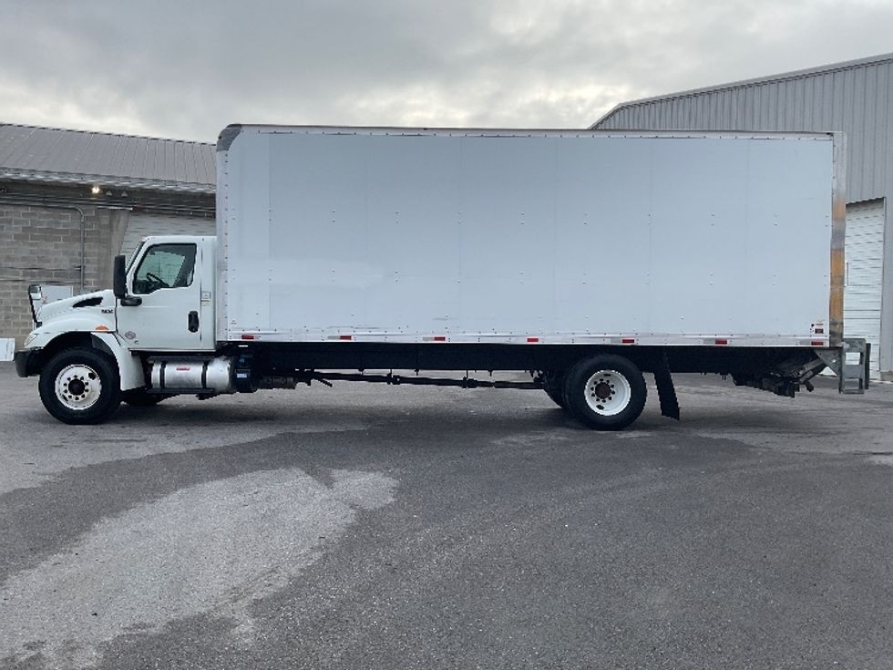 Medium Duty Box Truck-Light and Medium Duty Trucks-International-2020-MV607-Salt Lake City-UT-147,092\n\t\tmiles-$ 54,250 - Image 4