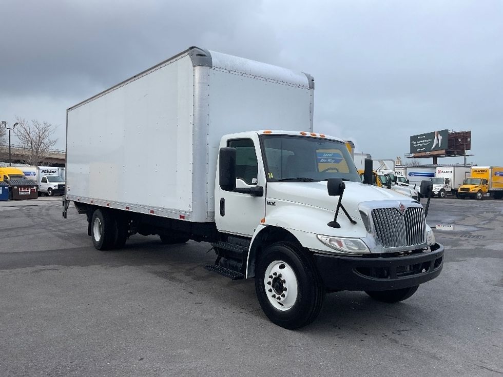 Medium Duty Box Truck-Light and Medium Duty Trucks-International-2020-MV607-Salt Lake City-UT-147,092\n\t\tmiles-$ 54,250 - Image 1