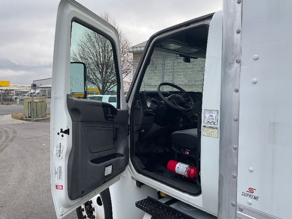 Medium Duty Box Truck-Light and Medium Duty Trucks-International-2020-MV607-Salt Lake City-UT-147,092\n\t\tmiles-$ 54,250 - Image 16