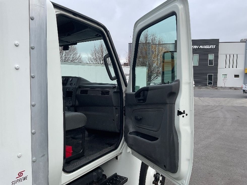 Medium Duty Box Truck-Light and Medium Duty Trucks-International-2020-MV607-Salt Lake City-UT-147,092\n\t\tmiles-$ 54,250 - Image 19