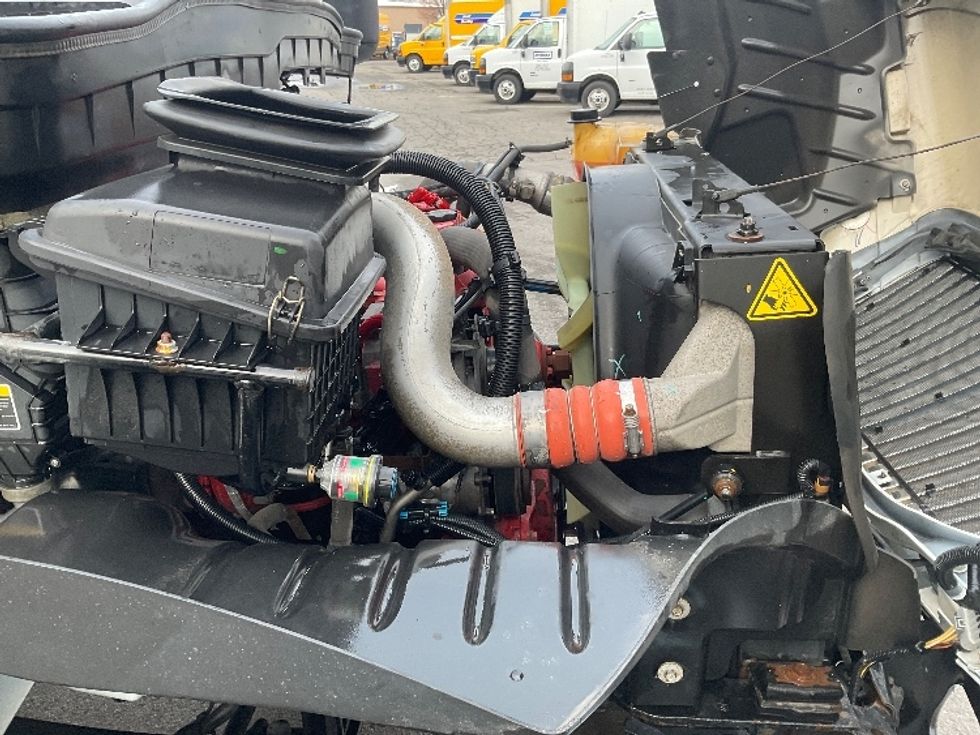 Medium Duty Box Truck-Light and Medium Duty Trucks-International-2020-MV607-Salt Lake City-UT-147,092\n\t\tmiles-$ 54,250 - Image 22