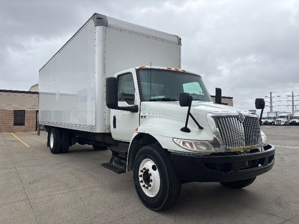 Medium Duty Box Truck-Light and Medium Duty Trucks-International-2020-MV607-Salt Lake City-UT-154,343\n\t\tmiles-$ 53,000 - Image 1