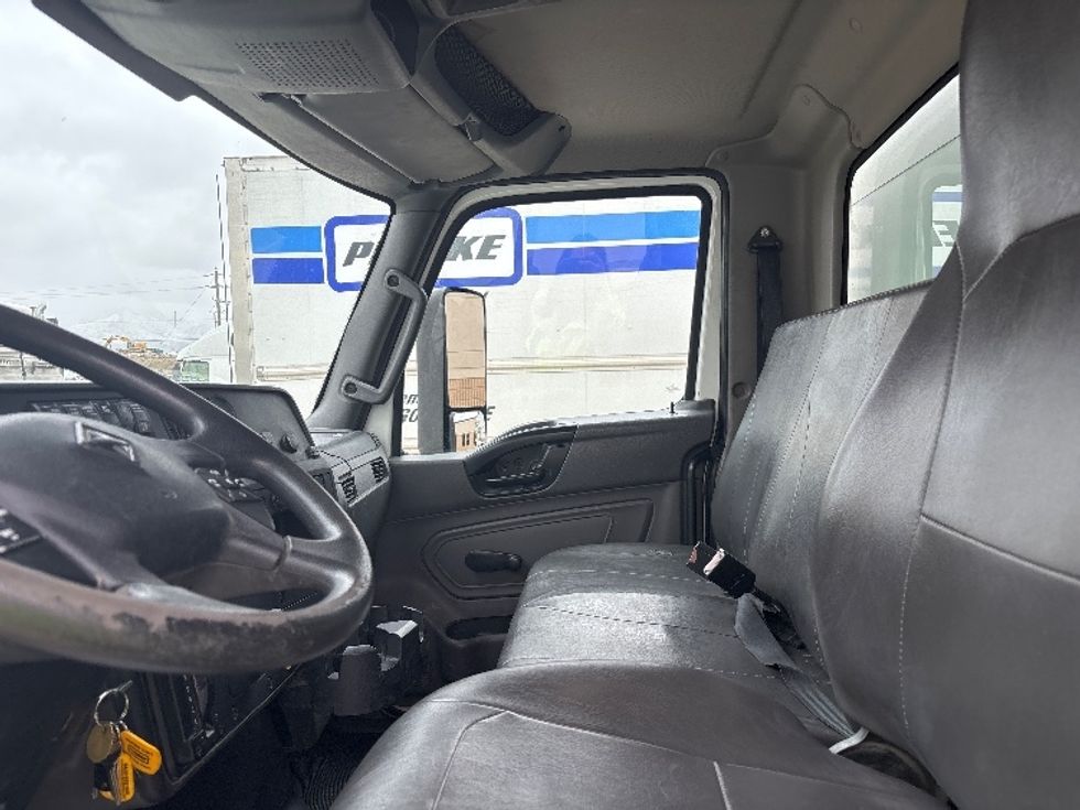 Medium Duty Box Truck-Light and Medium Duty Trucks-International-2020-MV607-Salt Lake City-UT-154,343\n\t\tmiles-$ 53,000 - Image 19