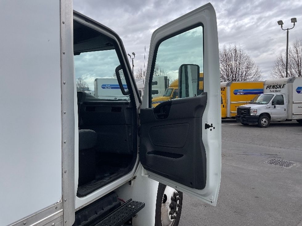 Medium Duty Box Truck-Light and Medium Duty Trucks-International-2020-MV607-Salt Lake City-UT-49,685\n\t\tmiles-$ 66,750 - Image 20