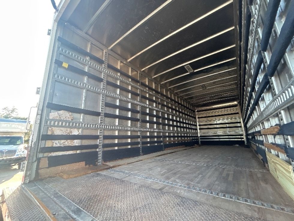 Medium Duty Box Truck-Light and Medium Duty Trucks-International-2020-MV607-San Antonio-TX-137,984\n\t\tmiles-$ 53,250 - Image 10