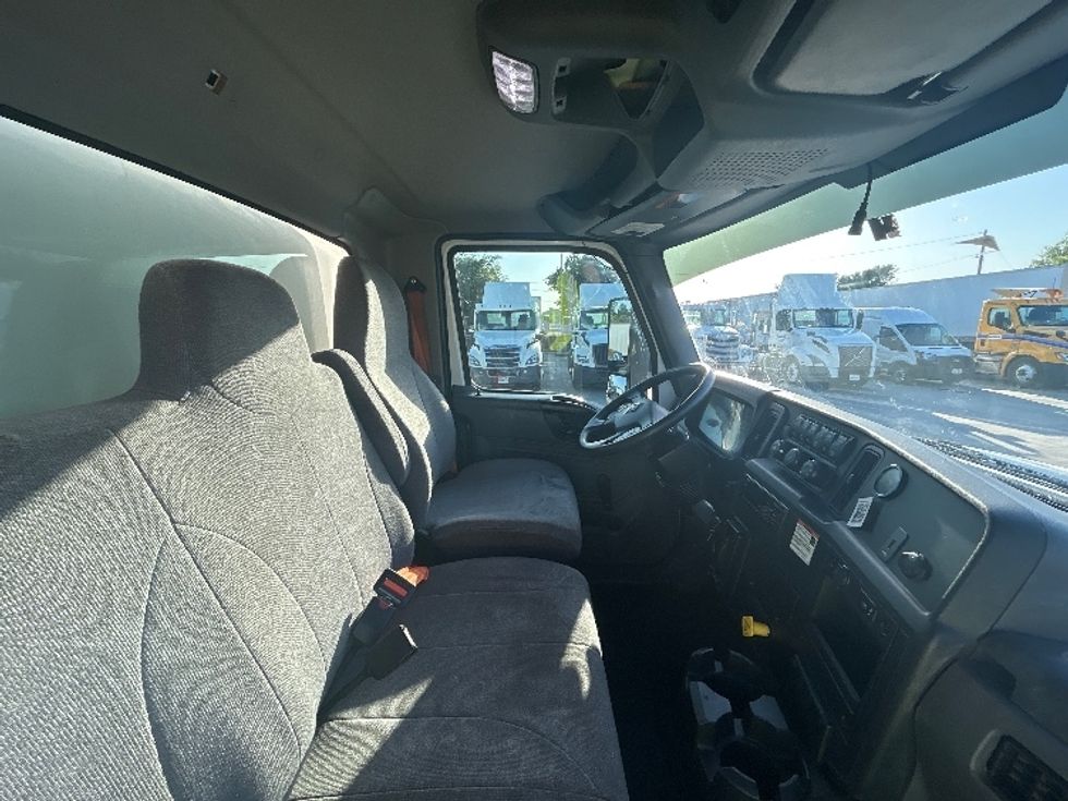 Medium Duty Box Truck-Light and Medium Duty Trucks-International-2020-MV607-San Antonio-TX-137,984\n\t\tmiles-$ 53,250 - Image 21