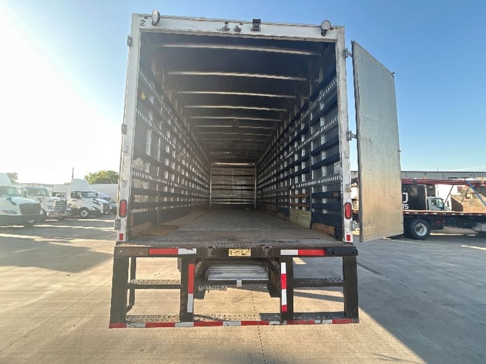 Medium Duty Box Truck-Light and Medium Duty Trucks-International-2020-MV607-San Antonio-TX-137,984\n\t\tmiles-$ 53,250 - Image 8