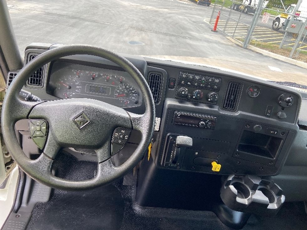 Medium Duty Box Truck-Light and Medium Duty Trucks-International-2020-MV607-San Antonio-TX-150,687\n\t\tmiles-$ 64,500 - Image 18